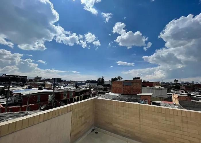 Hermoso Apartamento Con Terraza, Excelente Ubicacion Cerca Al Centro De La Ciudad